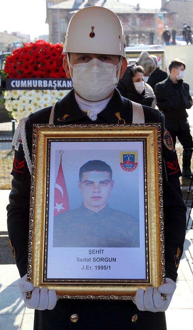 Jandarma Er Sedat Sorgun - Van’da vatani görevini yapan Er Sedat Sorgun, 2015 yılında izin alarak Şanlıura’nın Viranşehir ilçesinde yaşayan teyzesini ziyaret ettikten sonra memleketi Erzurum’a dönüş yolunda Diyarbakır Lice’de yol kesen PKK’lı teröristler tarafından kaçırılmıştı.