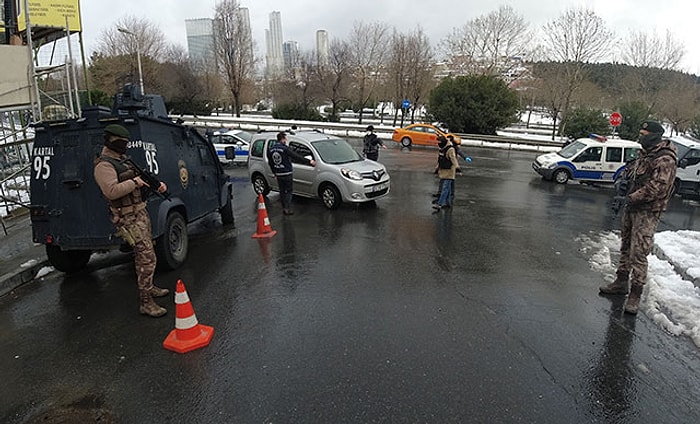 Okmeydanı'nda Giriş Çıkışlar Kapatıldı, Polis Geniş Kapsamlı Denetim Başlattı