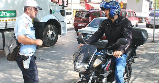 Bir de tartışmanın diğer tarafını, yani online sipariş vermekten dolayı suçluluk duymamızın doğru olmadığını düşünenleri dinleyelim.