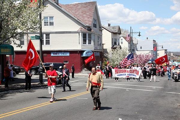 Tüm bunların yanı sıra Paterson'da her sene Mayıs ayında Türk Festivali düzenlenir.