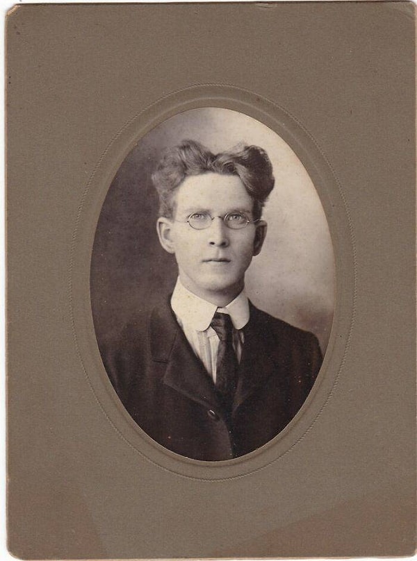 9. Подходящий вариант для представителей научных кругов