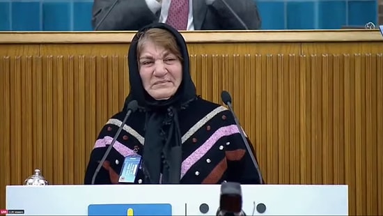 İYİ Parti Grup Toplantısında Kürsü Ev Hanımı Münevver Acar'a Teslim Edildi: 'Her Gün Başka Bir Zam Geliyor'