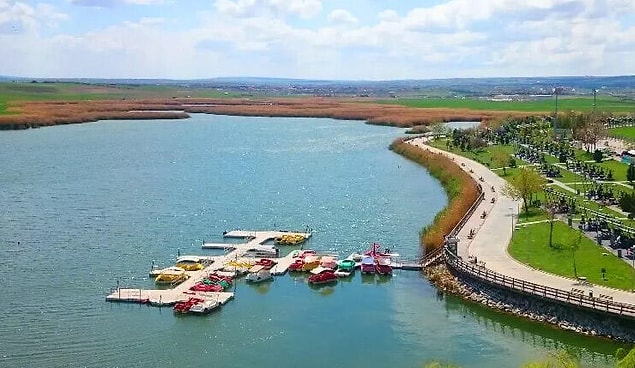 9. Mogan Gölü