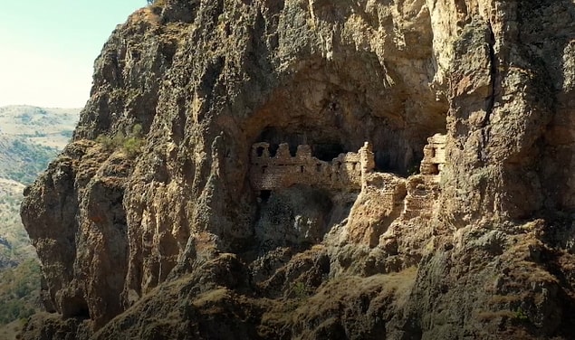 1. Alicin Manastırı