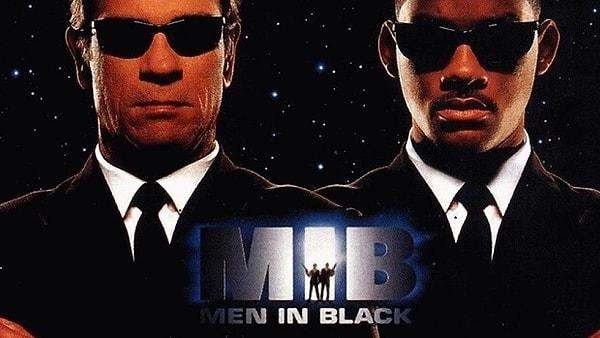 10. Men in Black / Siyah Giyen Adamlar (1997) IMDb: 7.3