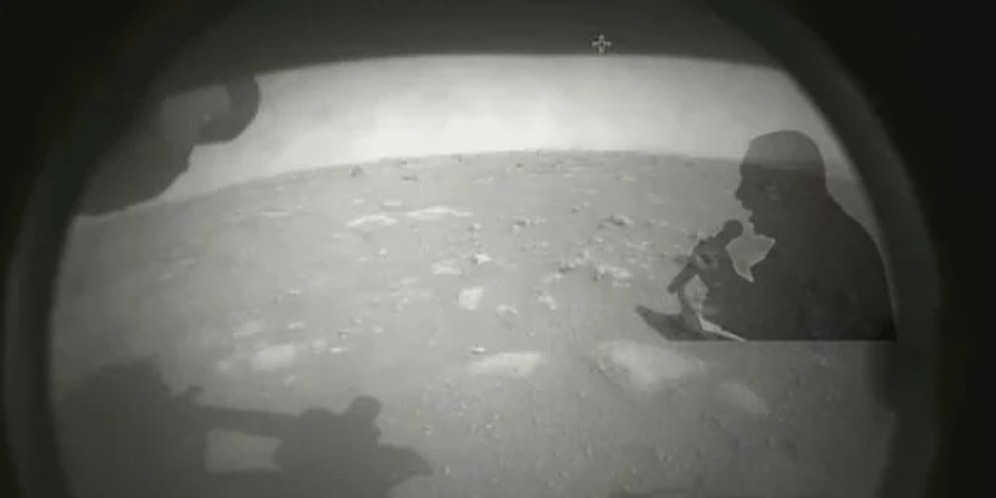 Mars'tan Gelen İlk Görüntülere Mizahi Dokunuşlar Yaparak Güldüren 14 Kişi