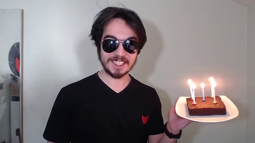 Parodi Video Çeken YouTuber 'Porçay'a, 'Uyuşturucuya Özendirmek'ten 4 Yıl 2 Ay Hapis Cezası!