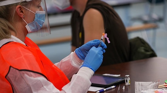 Prof. Özlü: 'Aşıların Mutasyonlu Virüse Karşı Etkisinde Zayıflama Var'