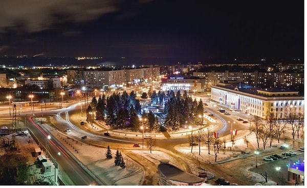 Так сегодня выглядит бывший социалистический город Нижний Новгород. Он называется Автозаводским районом города.