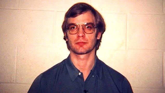 Okuldan mezun olan Jeffrey 1978 yılının yazında ilk cinayetini işledi.