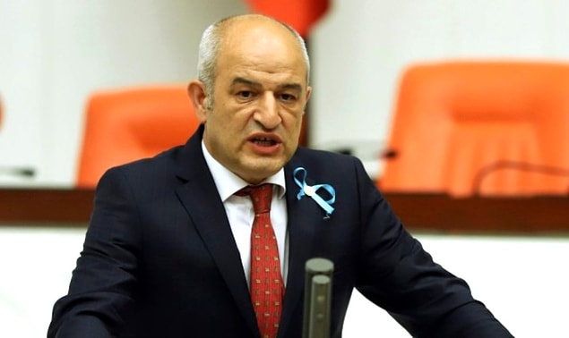 "Devlet göz göre göre soyuluyor"