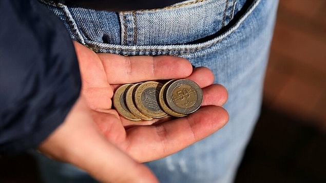7. Alışveriş sonrası para üstünü kasanın dibinde saymayın, akışı bozmayın.