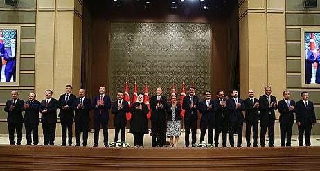 Cumhurbaşkanı Erdoğan'ın Hem Kabinede Hem de Partide Değişikliğe Gideceği İddia Edildi