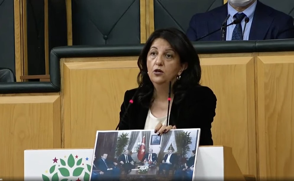 Pervin Buldan'dan Dolmabahçe Fotoğrafı Açıklaması: 'Burada Kimin Nerede Oturacağını Belirleyen Erdoğan’dır'