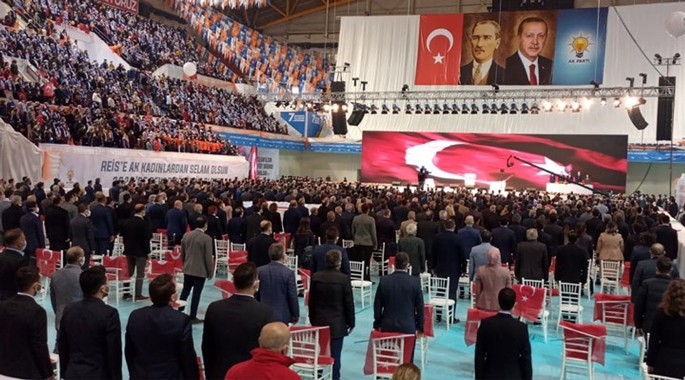 İzmir İl Sağlık Müdürlüğü: 'Kongre Öncesi AKP'lilere Test Yapıldığı İddiası Doğru Değil'