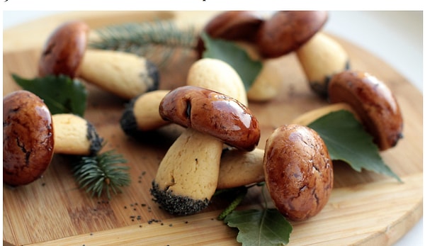 9. Песочное пирожное «грибы» и «персики».