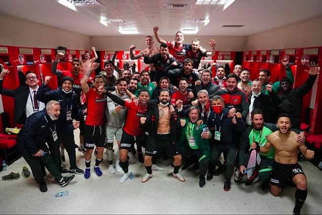 6. Gaziantep FK - 13 futbolcu