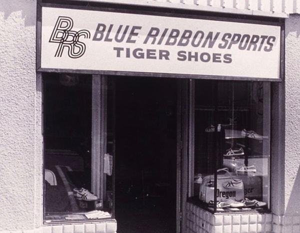 7. Nike'ın adı ilk olarak Blue Ribbon Sports olmuştur.