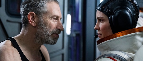 1. Как называется этот сериал?