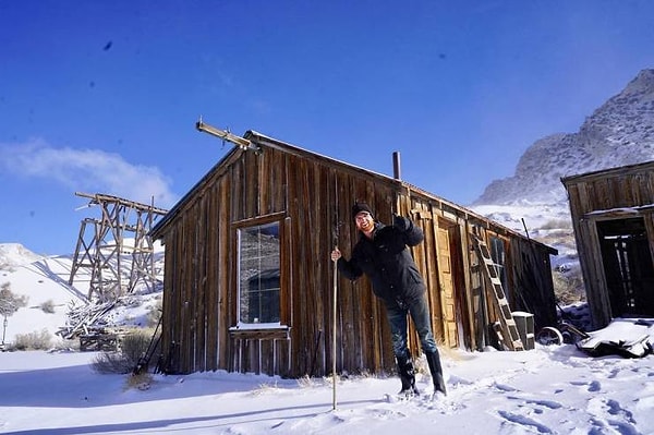 2. Недавно Андервуд решился кардинально изменить свою жизнь и купил Серро-Гордо-Майнс - один из самых успешных шахтерских городов в дни первопроходцев великого американского Запада.