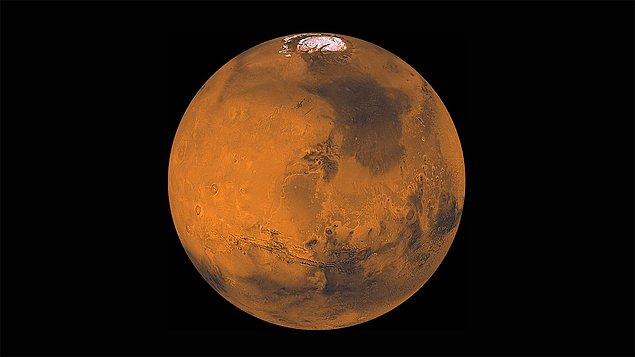 Mars'tan gelen görüntüler insanlık ile paylaşılırken mizahşörler için de espri malzemesi olabiliyor.