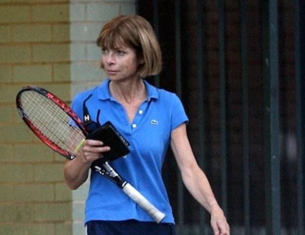 19. Anna Wintour tenis oynuyor.