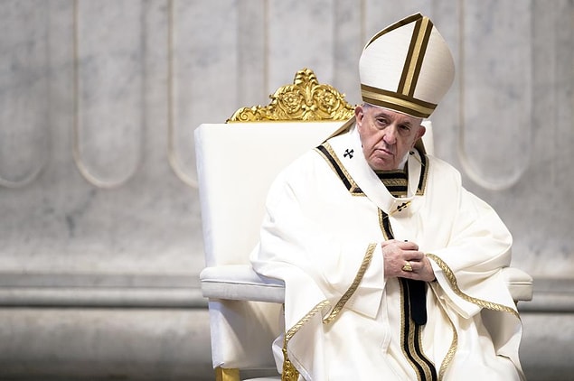 7. "5G teknolojisini Papa yönetiyor."