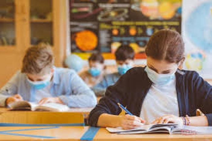 Son Dakika! Okullar Açılıyor Mu? Yüz Yüze Eğitim Olacak Mı? Lise ve Ortaokullarla İlgili Alınan Yeni Kararlar