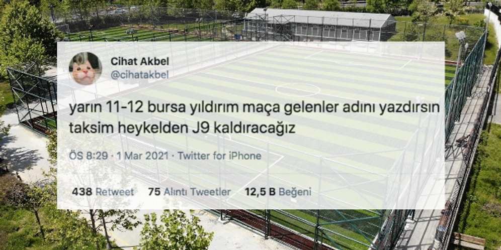 Bazı İllerde Sınırlı Şekilde Açılan Halı Sahalara Tepkilerini Mizahla Veren 15 Futbolsever