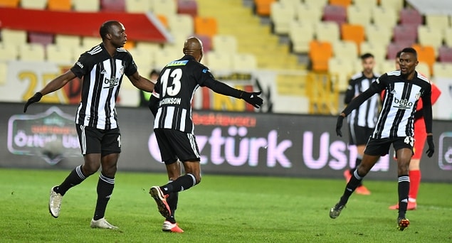 Siyah-beyazlı ekip karşılaşmayı 59. dakikada Atiba Hutchinson'ın attığı golle 1-0 kazandı.