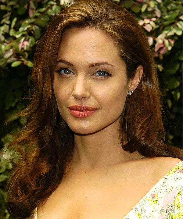 8. Angelina Jolie'nin, Churchill'in tablosu için biçilen rekor fiyat tansiyonumuzu çıkardı!