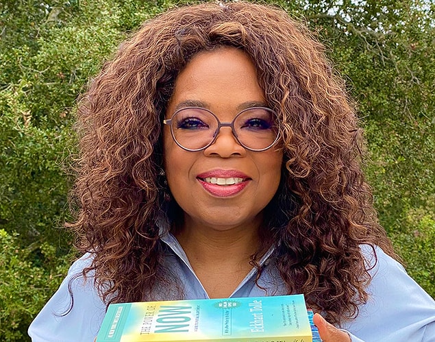 12. Oprah Winfrey'in mirası, ihtiyacı olanlara eğitim sağlamayı içeriyor.