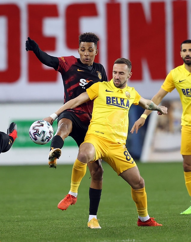 Süper Lig’in 28. haftasında MKE Ankaragücü, Eryaman Stadyumu’nda Galatasaray ile karşılaştı.