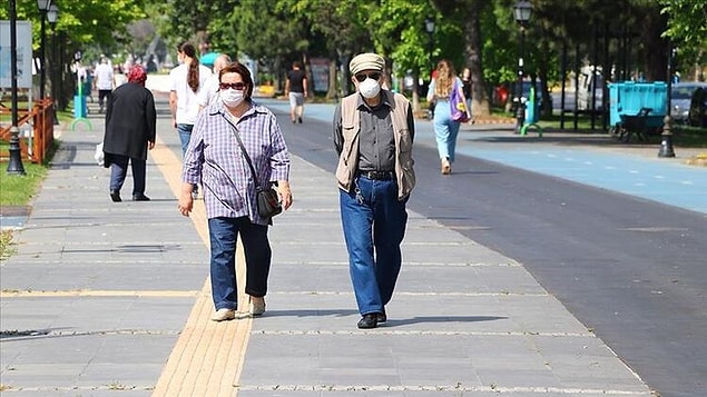 65 Yaş Üstü ve 20 Yaş Altı Yasağı Bitti Mi?