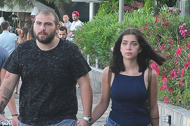 2016 yılının Aralık ayında da Serhan Adalı ile aşk yaşamaya başlayan çiftin evlenecekleri düşünülürken 2017 Eylül'de ayrılık kararı almıştı.
