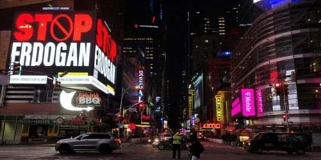 Times Meydanı’ndaki ‘Stop Erdoğan’ Reklamına AKP’den Tepki: 'FETÖ, İhanetlerine Yeni Bir Sayfa Ekledi'