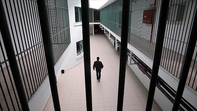 "Direndim, iç çamaşırım indirilmedi"