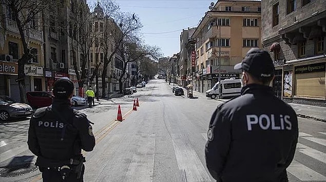 Hafta içi Sokağa Çıkma Yasağı Var Mı?