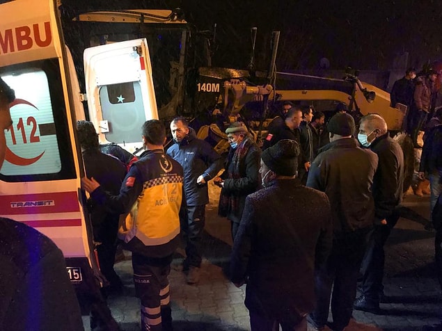 Ajanslar şehitlerin isimlerini ayrı ayrı haberlerle verirken Milli Savunma Bakanlığı, helikopterdeki tüm askerlerin kimliklerini açıkladı.