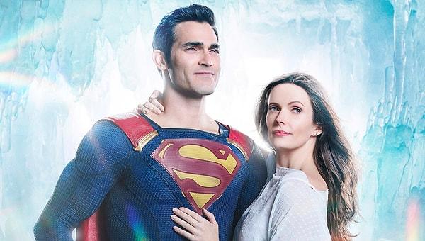 14. The CW kanalı, Superman & Lois dizisine 2. sezon onayını verdi.