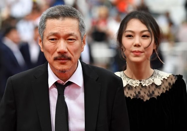En İyi Senaryo dalında "Gümüş Ayı” ödülünü "Introduction" filmiyle Güney Koreli Hong Sangsoo aldı.