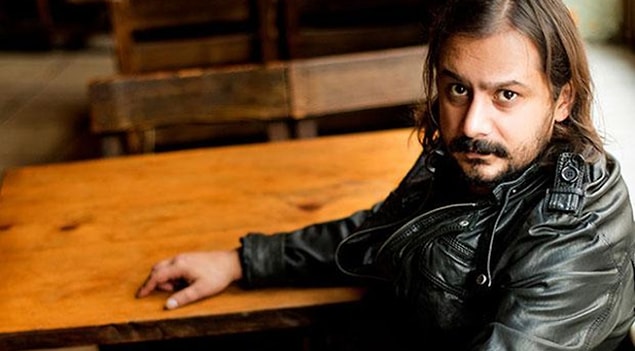Dizinin senaristi Emrah Serbes 2017 yılında ölümlü bir kazaya neden olmuştu.