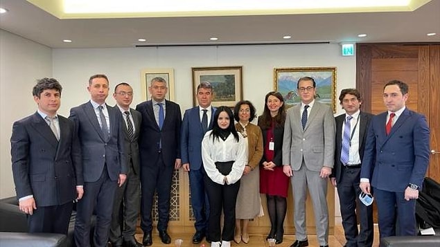 Biz de kendisini tebrik ediyoruz!