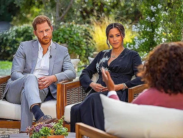 12. Meghan Markle'ın kraliyet ailesiyle ilgili ortaya attığı iddialar hepimizi dehşete düşürdü!