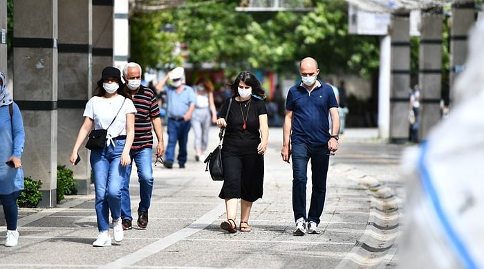 İzmir Valisi: 'Vaka Sayıları Artıyor, Yüksek Riskli Kentler Arasına Girebiliriz'