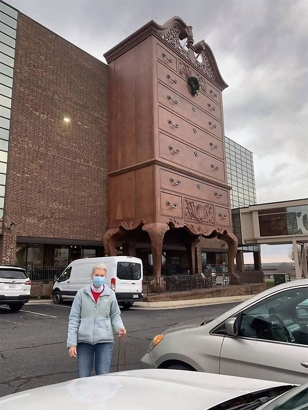 14. Противоположность мини тумбочкам