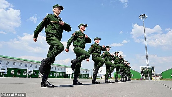 Военкомат призвал обиженных женщин донести на своих бывших, которые уклоняются от службы в армии