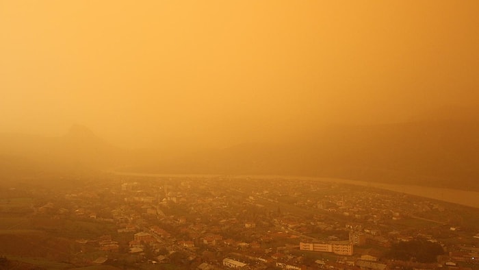 Meteorolojiden Toz Taşınımı ve Çamur Şeklinde Yağış Uyarısı