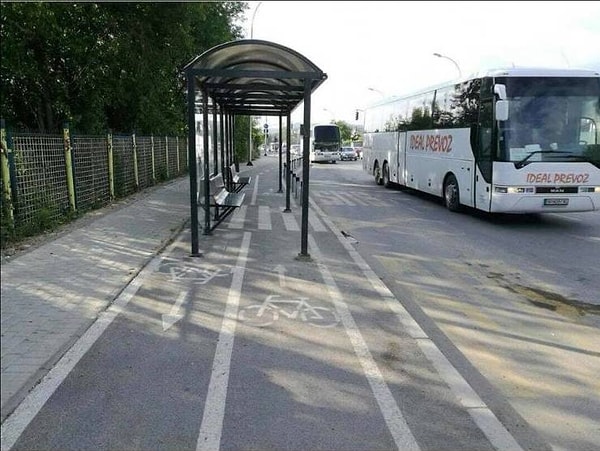 15. Не самое лучшее место для велосипедной дорожки