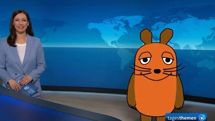 Alman Devlet Televizyonunda Çalışan Türk Spiker, Açılışı Türkçe Yapınca Irkçı Tepkilere Maruz Kaldı